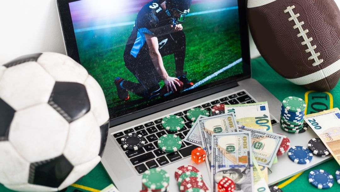 Play slots and table games - A Comprehensive Guide